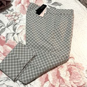 NWT GRAY BANANA REPUBLIC CROPPED PANTS- 8P